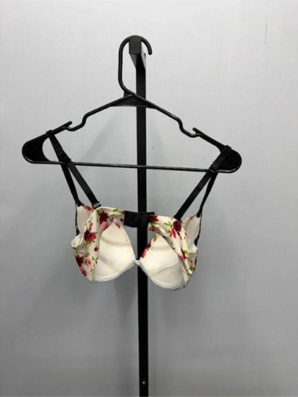 Victoria's Secret Very Sexy Push-Up Floral Print Bra with Black Lace Trim